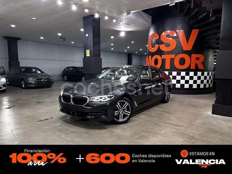Gris / plata Usado 2023 BMW 530e Berlina | 34.850 € (Super precio) - Imagen 1/4