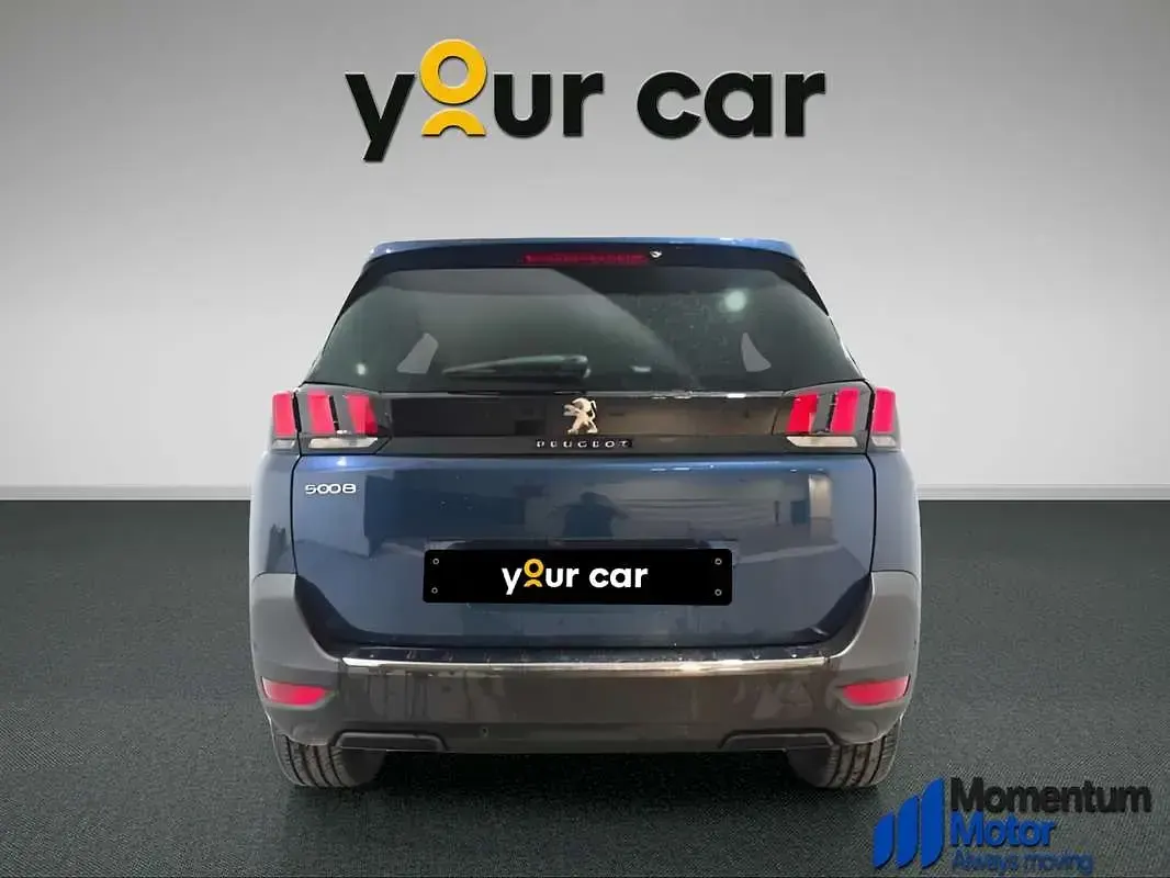 Usado Peugeot 5008 Allure 131 CV (96 kW) 2023 Azul SUV