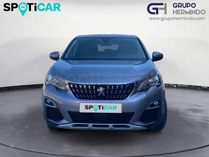 Usado Peugeot 3008 Allure 130 CV (95 kW) 2020 Gris / plata SUV