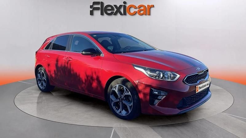 Usado Kia Ceed 100 CV (73 kW) 2020 Rojo Utilitario