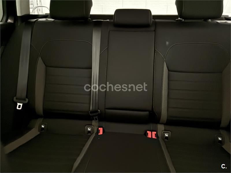 Usado Skoda Superb 150 CV (110 kW) 2021 Gris / plata Familiar