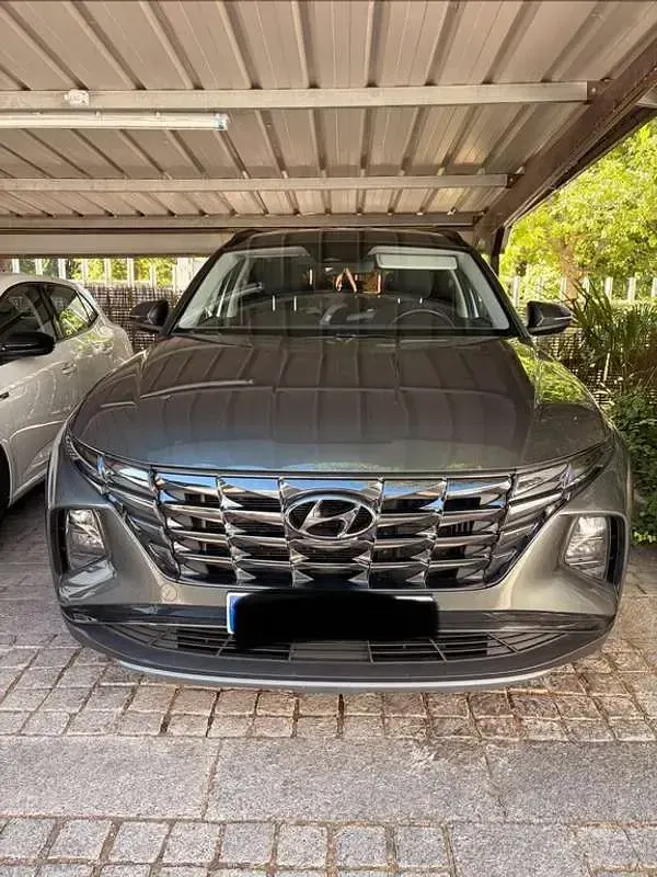 Usado Hyundai Tucson 230 CV (169 kW) 2023 Gris SUV