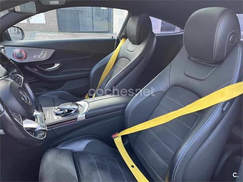 Usado Mercedes C220 AMG line 170 CV (125 kW) 2016 Gris / plata Coupe