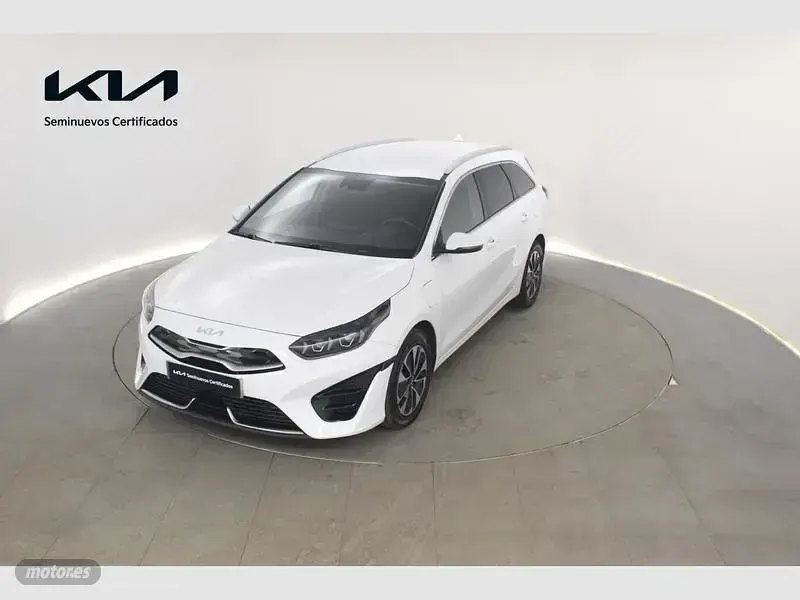 Usado Kia Ceed Sportswagon 141 CV (103 kW) 2024 Blanco Familiar