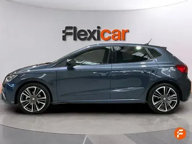 Usado Seat Ibiza FR 115 CV (84 kW) 2024 Azul Utilitario