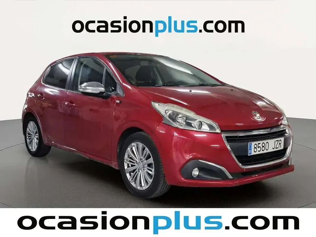 Usado Peugeot 208 Style 82 CV (60 kW) 2017 Rojo Utilitario