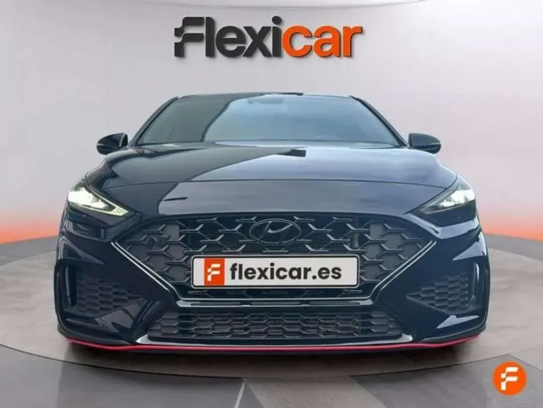 Usado Hyundai i30 250 CV (183 kW) 2023 Negro Utilitario