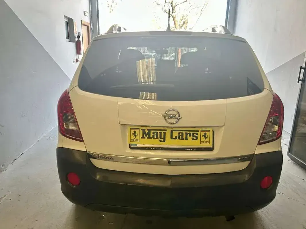 Usado Opel Antara Selective 163 CV (119 kW) 2013 Blanco SUV