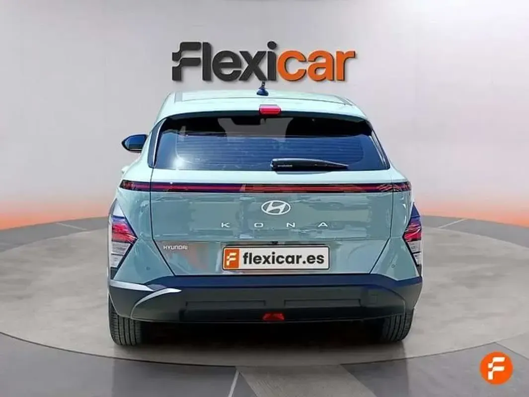 Usado Hyundai Kona 120 CV (88 kW) 2024 Gris SUV