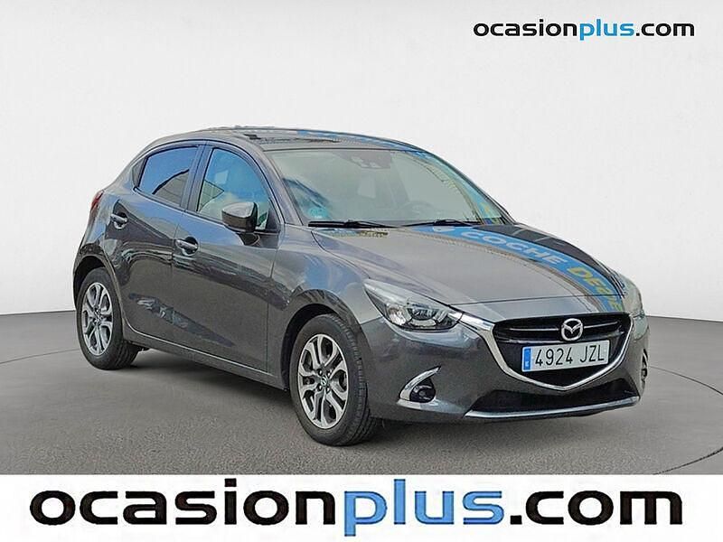 Usado Mazda 2 Luxury 90 CV (66 kW) 2017 Gris Utilitario
