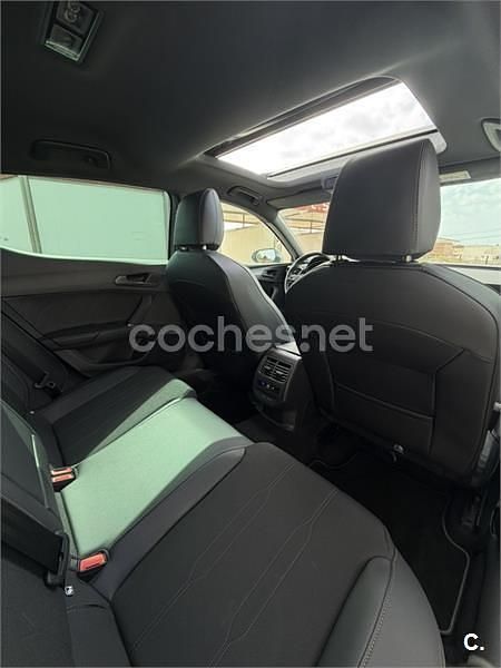 Usado Cupra Leon 150 HP (110 kW) 2024 Branco Sedan