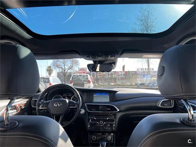 Gris / plata Usado 2017 Infiniti QX30 Premium SUV | 18.500 € (Caro) - Imagen 1/1
