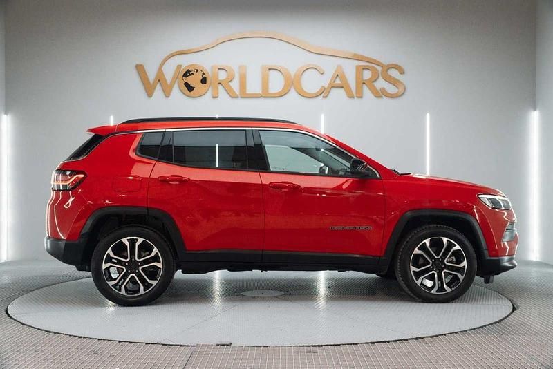 Usado Jeep Compass Limited 132 CV (97 kW) 2022 Rojo SUV