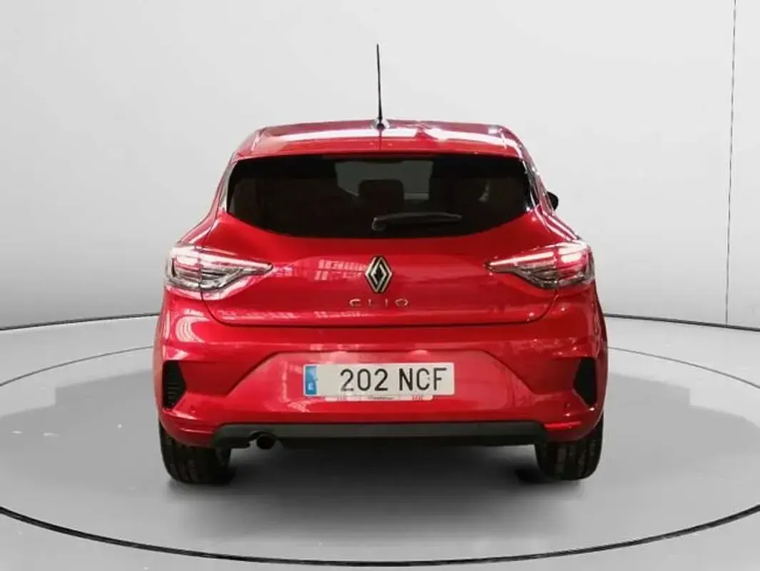 Usado Renault Clio Evolution 101 CV (74 kW) 2025 Rojo Utilitario