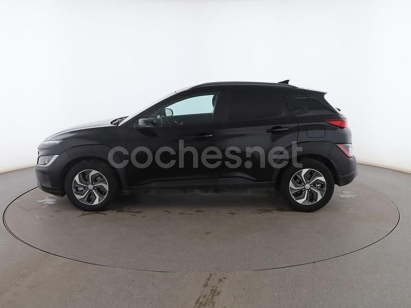 Usado Hyundai Kona 141 CV (103 kW) 2022 Negro SUV