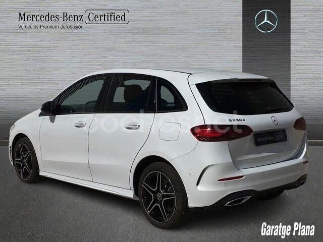 Usado Mercedes B250e 218 CV (160 kW) 2024 Blanco Monovolumen