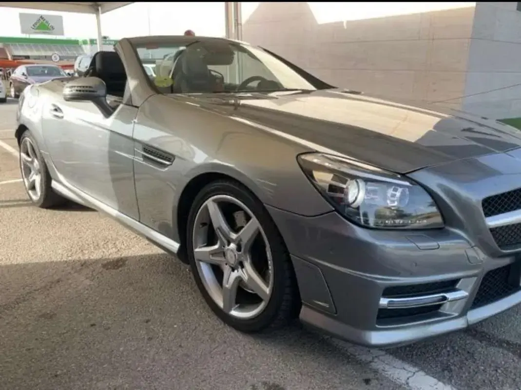 Usado Mercedes SLK250 AMG line 204 CV (150 kW) 2013 Gris Descapotable