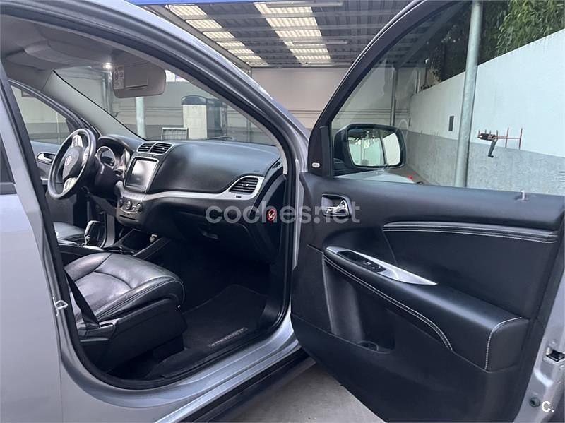 Usado Fiat Freemont Lounge 170 CV (125 kW) 2015 Gris / plata SUV