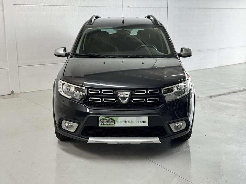 Usado Dacia Logan MCV Stepway 90 CV (66 kW) 2017 Gris Familiar