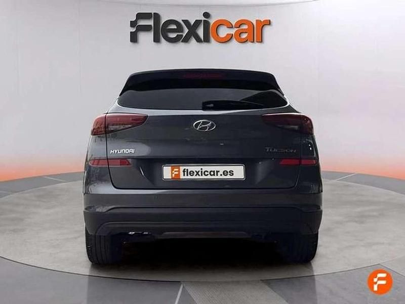 Usado Hyundai Tucson 132 CV (97 kW) 2018 Gris SUV