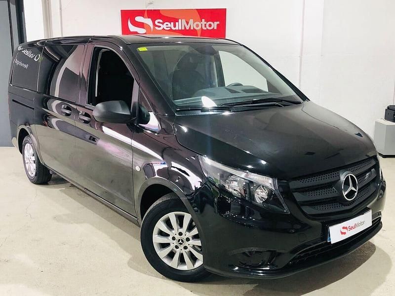 Usado Mercedes Vito 163 CV (119 kW) 2023 Negro Van