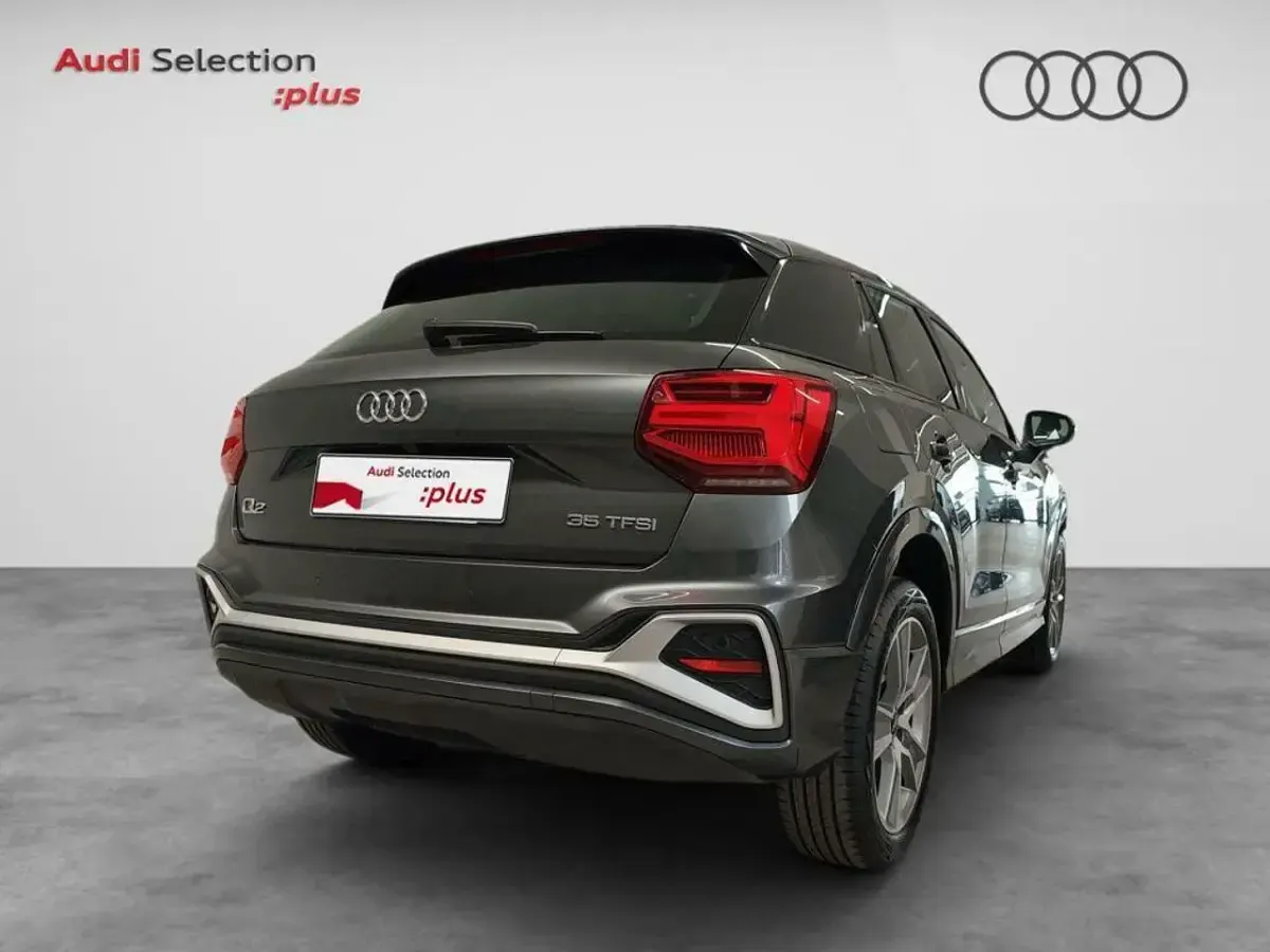 Usado Audi Q2 Sport 150 CV (110 kW) 2021 Gris SUV