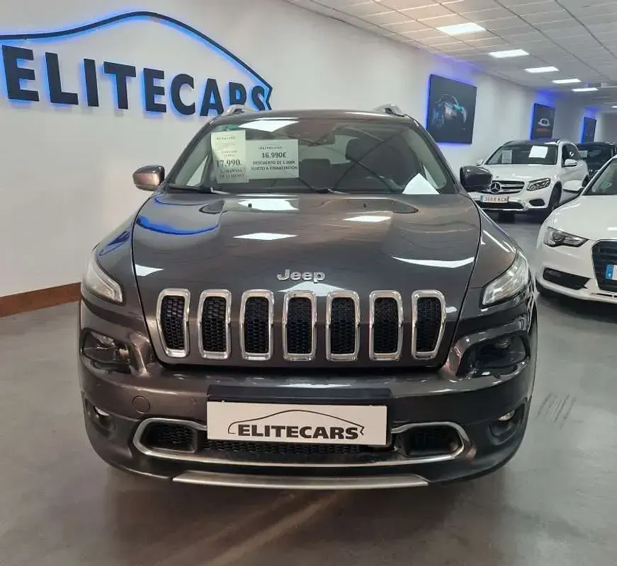 Usado Jeep Cherokee Limited 200 CV (147 kW) 2017 Gris SUV