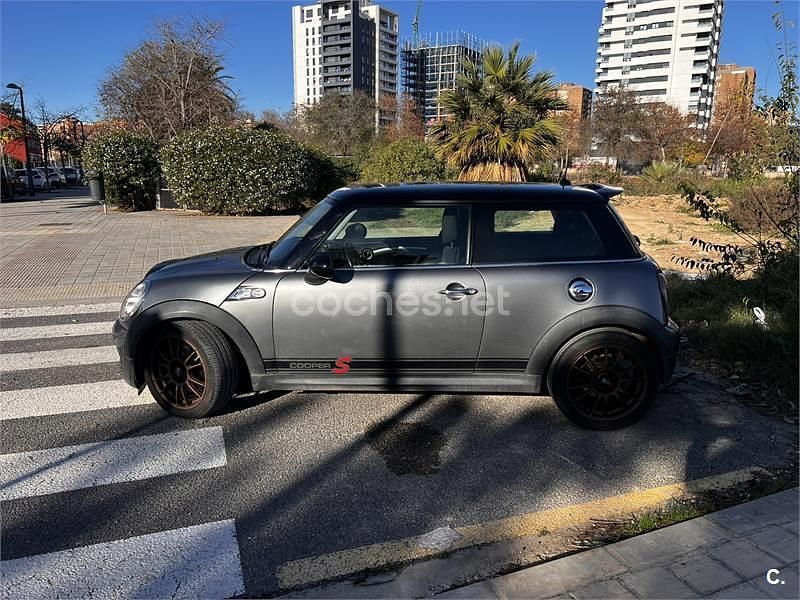 Usado Mini Cooper S 175 CV (128 kW) 2007 Gris / plata Utilitario