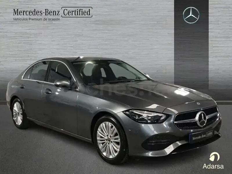 Usado Mercedes C180 170 CV (125 kW) 2024 Gris / plata Berlina