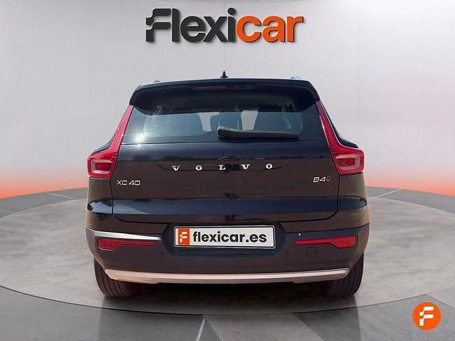 Usado Volvo XC40 Momentum 163 CV (119 kW) 2021 Negro SUV