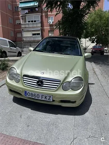 Usado Mercedes C230 197 CV (144 kW) 2002 Verde Berlina