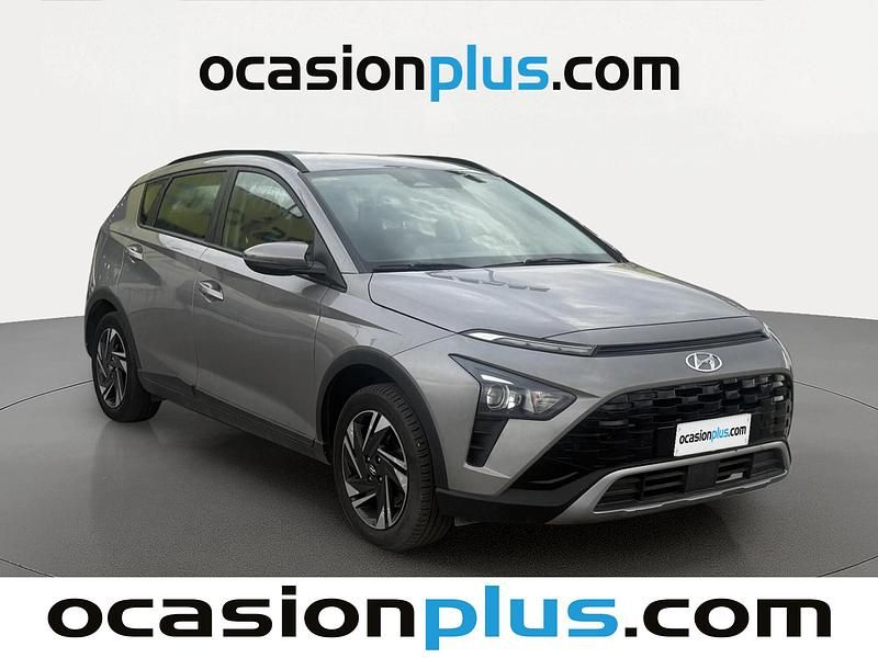Usado Hyundai Bayon 84 CV (61 kW) 2022 Gris SUV