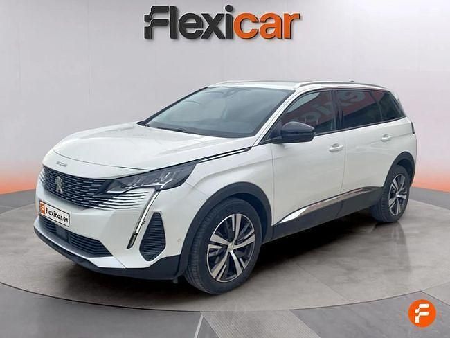 Usado Peugeot 5008 Allure 130 CV (95 kW) 2022 Blanco SUV