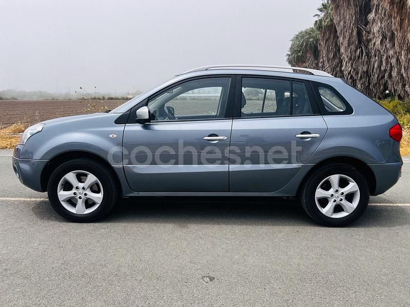 Gris / plata Usado 2008 Renault Koleos Privilege SUV | 5300 € (Precio justo) - Imagen 1/4