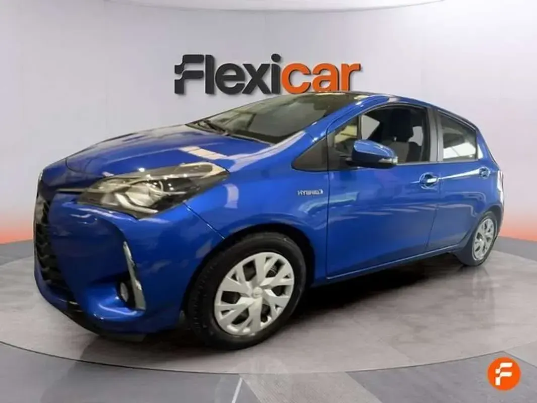 Usado Toyota Yaris Business Edition 116 CV (85 kW) 2020 Azul Utilitario