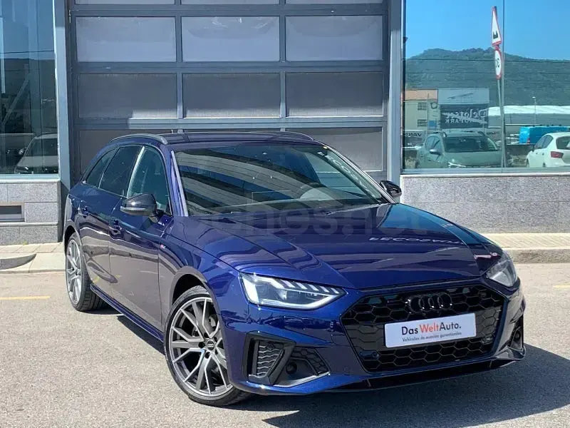 Usado Audi A4 S-Line 163 CV (119 kW) 2022 Azul Familiar
