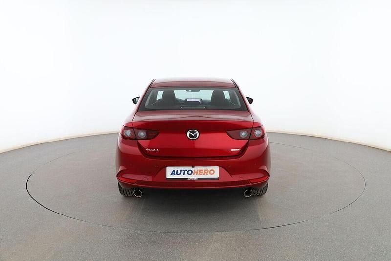 Usado Mazda 3 Exclusive-Line 186 CV (136 kW) 2023 Rojo Berlina