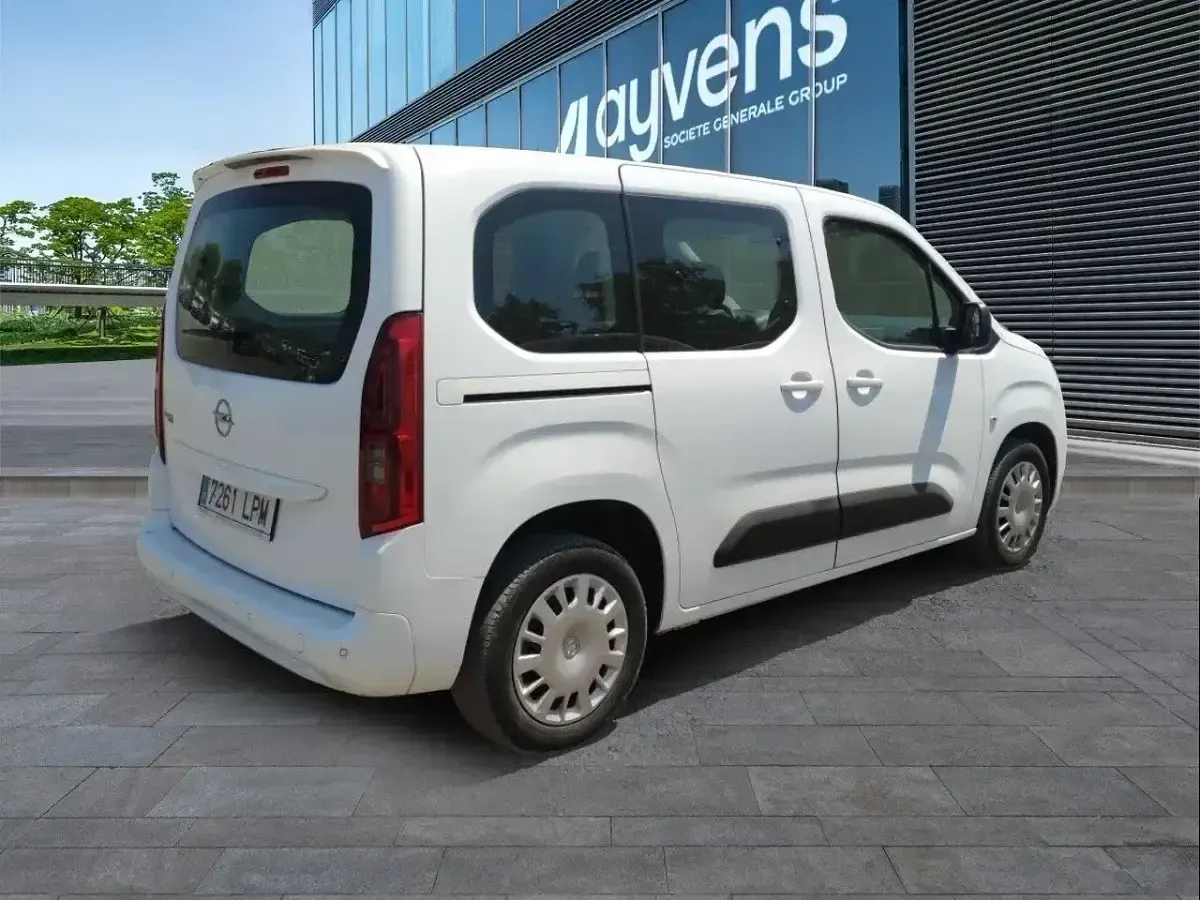 Usado Opel Combo Edition+ 102 CV (75 kW) 2021 Blanco Monovolumen
