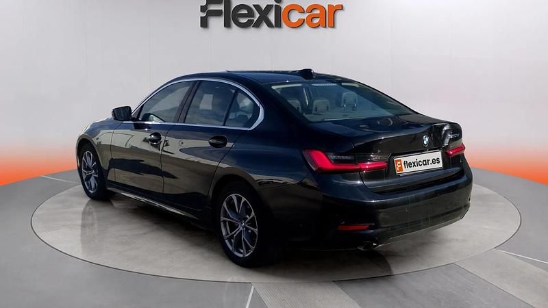 Usado BMW 320e 190 CV (139 kW) 2021 Azul Familiar