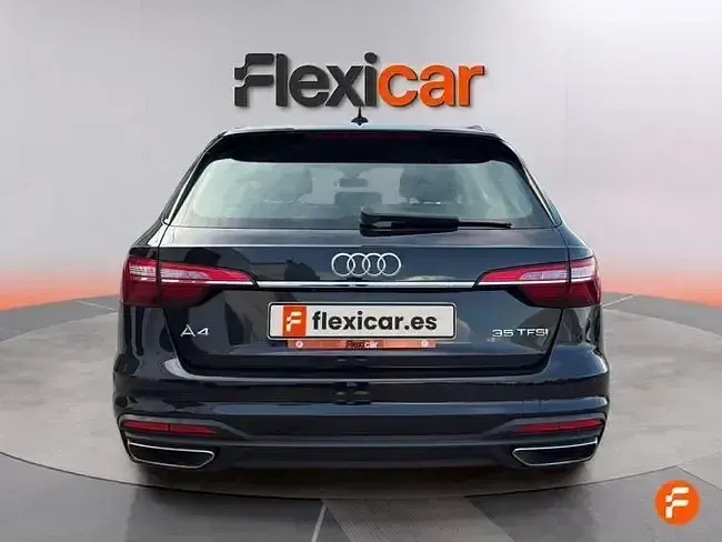 Usado Audi A4 Advanced Plus 150 CV (110 kW) 2023 Negro Familiar