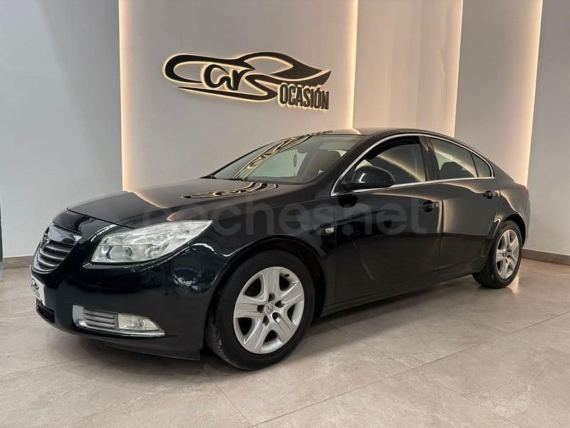 Usado Opel Insignia Selective 130 CV (95 kW) 2011 Negro Berlina