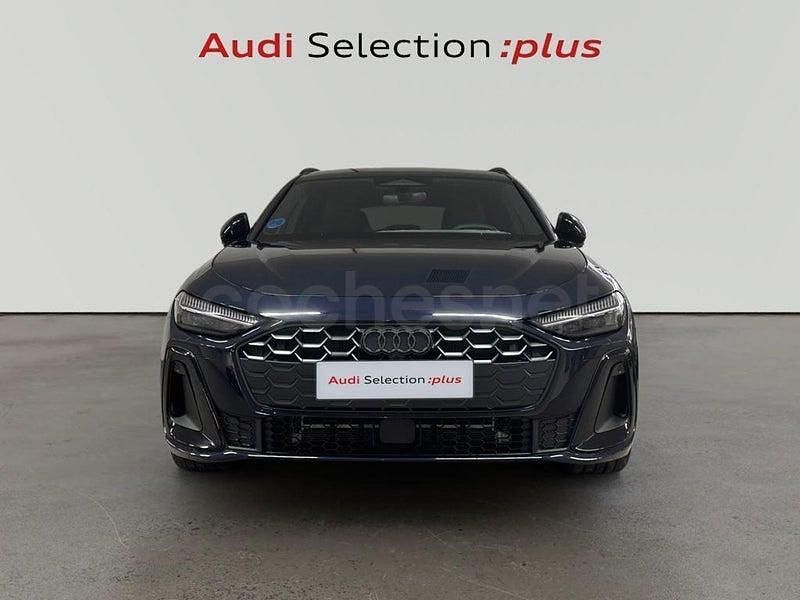 Usado Audi A5 Ambiente 299 CV (219 kW) 2025 Azul Familiar