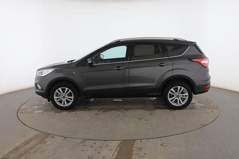 Usado Ford Kuga Trend+ 120 CV (88 kW) 2019 Gris SUV