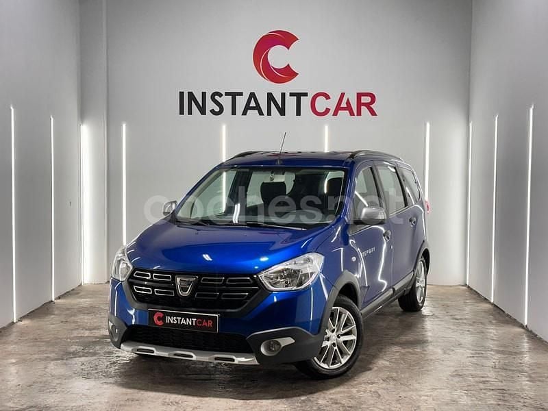 Usado Dacia Lodgy Comfort 115 CV (84 kW) 2022 Azul Monovolumen