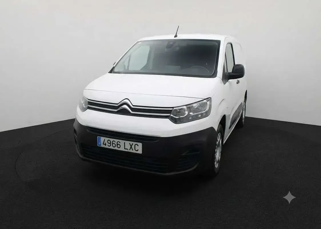 Usado Citroën Berlingo 102 CV (75 kW) 2022 Blanco Monovolumen
