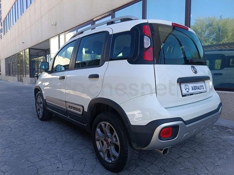 Usado Fiat Panda Cross Cross 69 CV (50 kW) 2018 Blanco Utilitario