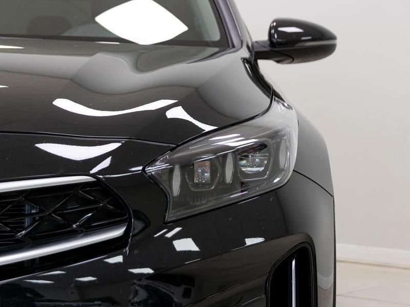 Usado Kia XCeed 120 CV (88 kW) 2023 Negro SUV