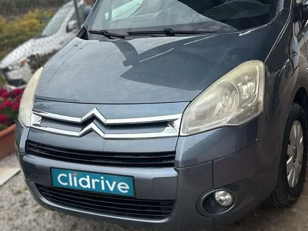 Usado Citroën Berlingo XTR 109 CV (80 kW) 2011 Gris Monovolumen