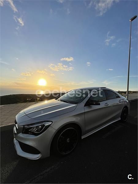 Usado Mercedes CLA180 136 CV (100 kW) 2019 Gris / plata Berlina