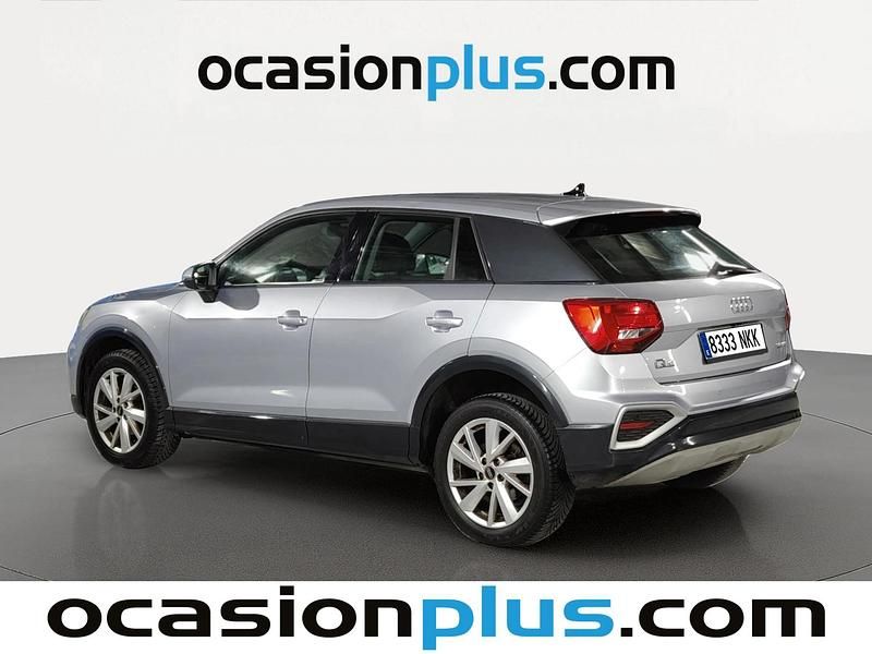 Usado Audi Q2 Advanced 150 CV (110 kW) 2023 Gris plata SUV